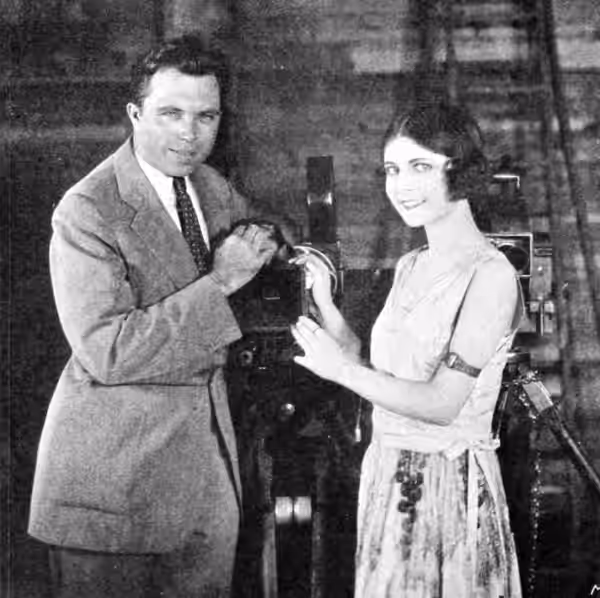 Still with director King Vidor and actress Anne Sheridan (1908 – 2008), who was at that time credited under her real name Gloria Hellar, on page 46 of the Decem (1925)