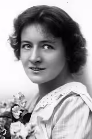 Frances Starr