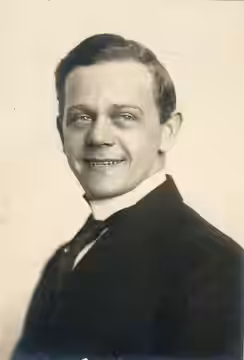 Charles Winninger, stage actor Subjects: actors (1909)