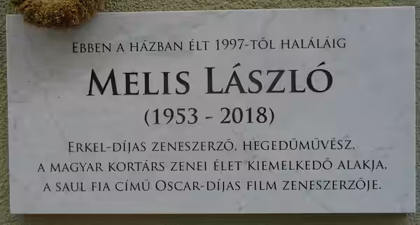 László Melis's commemorative plaque in Budapest District VIII. (2019)