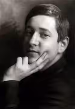 Omschrijving: Personen. Erich Wolfgang Korngold (1897-1957) Amerikaans componist van Oostenrijkse afkomst. Hij maakte vooral filmmuziek. Zonder plaats, ca. 1920