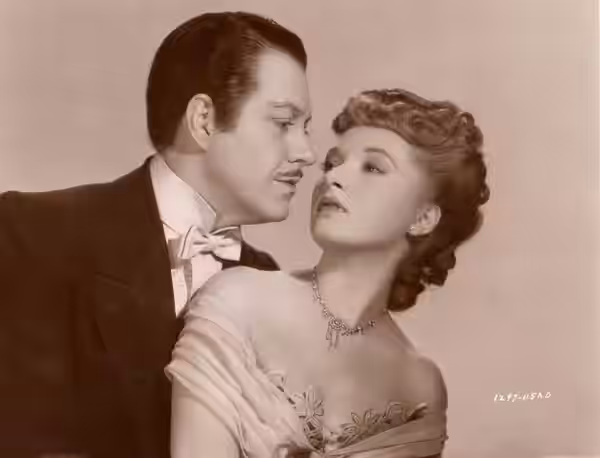 Promotional photo of Nelson Eddy and Susanna Foster in Phantom of the Opera (1943)