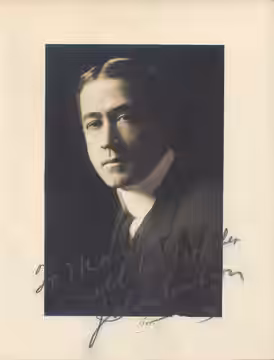 Photo portrait of filmmaker John Emerson (1874-1956) (1920)