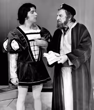 Alan Safier (Gratiano) and Morris Carnovsky (Shylock) in "The Merchant of Venice" in 1973. (2011)