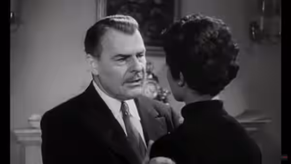 Screenshot from the original theatrical trailer of The Quatermass Xperiment (1955)