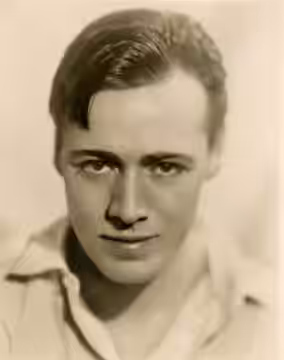 Silent film actor Leslie Fenton. Subjects (LCTGM): actors (1926)