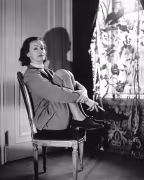 Swedish-American film actress Greta Garbo in 1946. On April, 1946 in New York's Hotel Plaza, Garbo and Cecil Beaton made their first photo-session together. Pub
