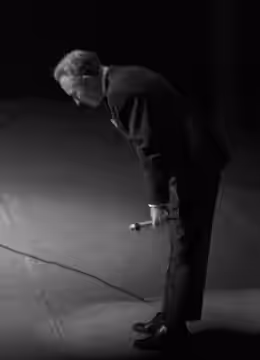 Bing Crosby's final bow on his last night at the London Palladium (1977)