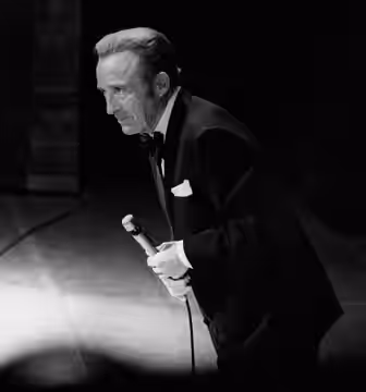 Bing Crosby at the Palladium theatre London (1977)