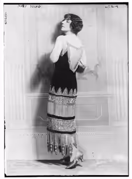 Title: Mary Young Abstract/medium: 1 negative : glass ; 5 x 7 in. or smaller. (1900)