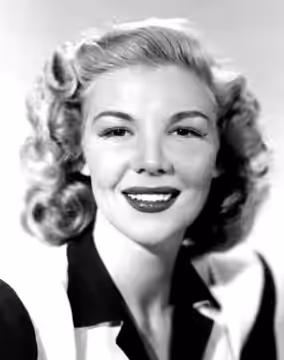 Publicity photo of Veda Ann Borg (1940)