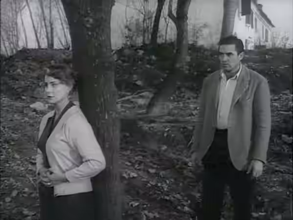 Alida Valli e Steve Cochran in una scena del film italiano Il grido (1957)