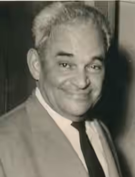 Regisseur Fritz Kortner 1958 hinter den Kulissen der Münchner Kammerspiele