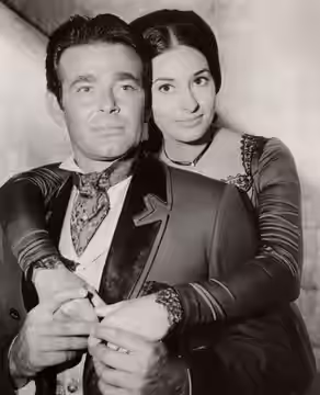 Stuart Whitman and Ina Balin in The Comancheros (1961) - publicity still (cropped and without marks)