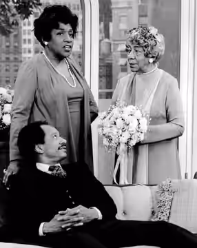 Photo of Sherman Hemsley (George Jefferson), Isabel Sanford (Louise Jefferson) and Zara Cully (George's mother, Mother Jefferson) from the television program Th (1976)