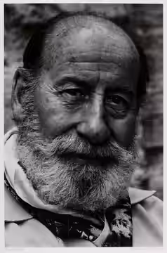 Sujet : Dux, Pierre (1908-1990) -- Portraits Dux, Pierre (1908-1990) Festival d'Avignon (40 ; 1986) Appartient à l’ensemble documentaire : PhoSpec1 Photographie