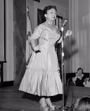 Photo of actress Molly Picon. (1954)