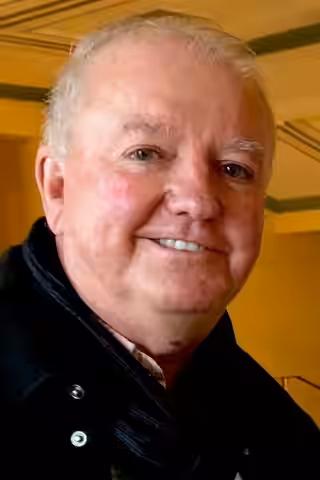 Peter James