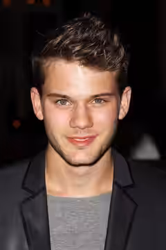 Jeremy Irvine