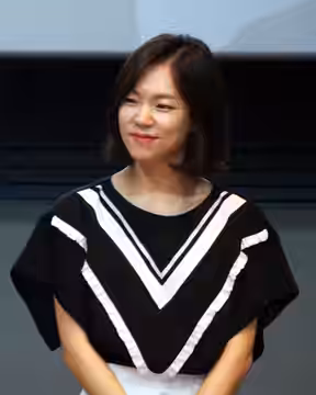 2014년 8월 20일 서울 영등포 롯데시네마에서 영화 《해무》 무대인사 중인 한예리.