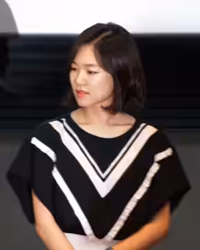 2014년 8월 20일 서울 영등포 롯데시네마에서 영화 《해무》 무대인사 중인 한예리.