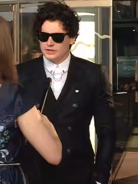 Aneurin Barnard (2013)