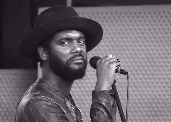 American musician Gary Clark Jr. performing at Chicago Blues Fest (2017).