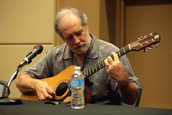 John Patrick Lowrie performing for attendees at the 2017 Game On Expo, for "The Orange Box", at the Phoenix Convention Center in Phoenix, Arizona. Please attrib
