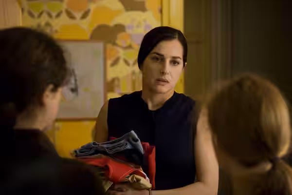 Amira Casar (Anna di Baggio, la mère) dans Gamines, un film d'Eleonore Faucher. (2008)