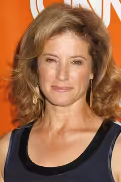 Nancy Travis
