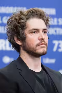 Philip Ettinger presenting the movie Manodrome at the Berlinale 2023