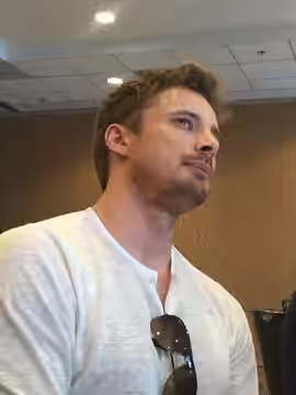 Bradley James. (2015)