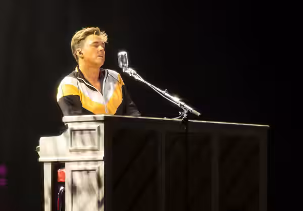 Jesse McCartney performing at Caesars Windsor, 2024-10-11