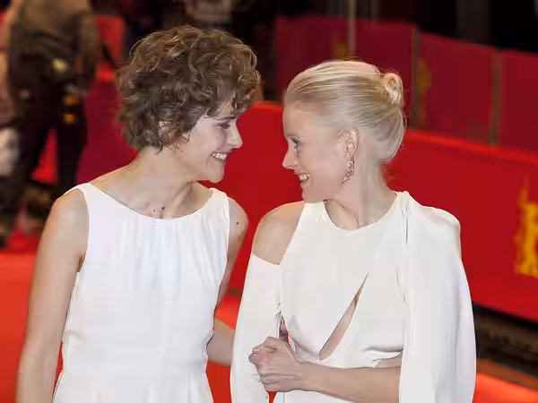 Actresses Carla Juri (Switzerland, left) and Laura Birn (Finland, right) after the European Shooting Stars Award Ceremony (2013)