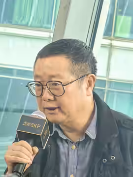 ​刘慈欣在北京SKP (2025)