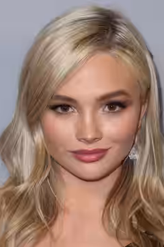 Natalie Alyn Lind