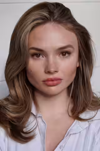 Natalie Alyn Lind