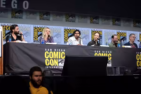 Johnny Galecki, Kaley Cuoco, Kunal Nayyar, Kevin Sussman, Steven Molaro and Bill Prady speaking at the 2017 San Diego Comic Con International, for "The Big Bang