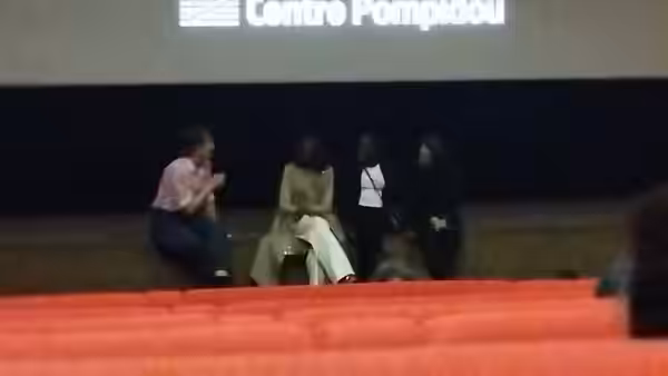 Céline Sciamma, Karidja Touré et Mariétou Touré lors d'une projection de la version alternative de "Bande de filles" au MK2 Bibliothèque, le 6 juin 2026.