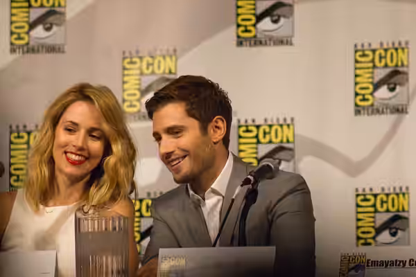 Julian Morris &amp; Alona Tal Taken at the 2015 Comic-Con International in San Diego.