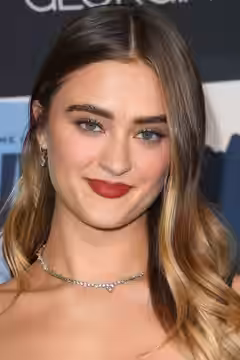 Lizzy Greene