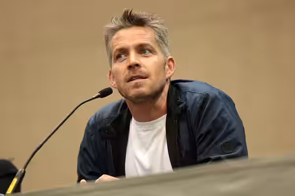 Sean Maguire speaking at the 2017 Phoenix Comicon at the Phoenix Convention Center in Phoenix, Arizona. Please attribute to Gage Skidmore if used elsewhere.