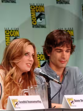 Anne Dudek &amp; Christopher Gorham (2011)