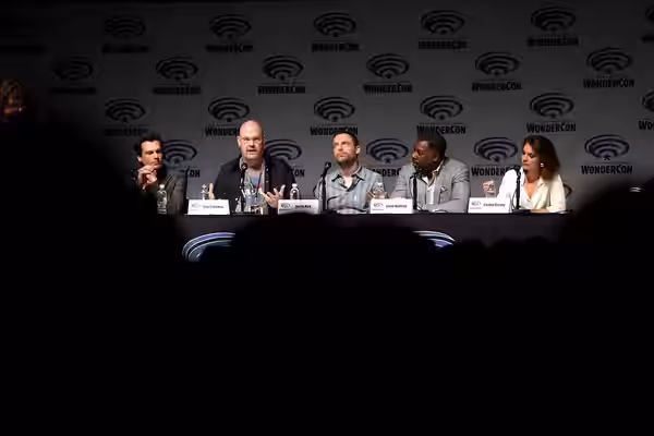 Len Wiseman, Trey Callaway, Justin Kirk, Ernie Hudson and Caitlin Stasey speaking at the 2017 WonderCon, for "APB", at the Anaheim Convention Center in Anaheim,
