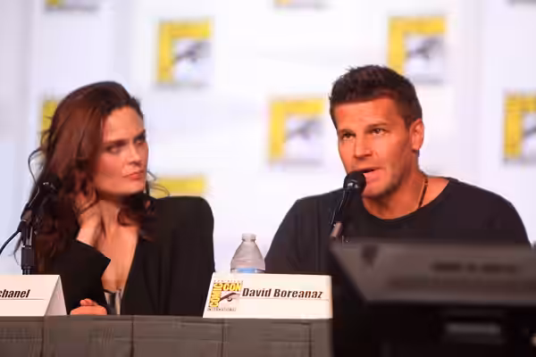 Emily Deschanel &amp; David Boreanaz speaking at the 2012 San Diego Comic-Con International in San Diego, California. Please attribute to Gage Skidmore if used 