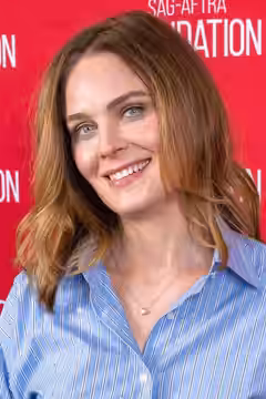 Emily Deschanel