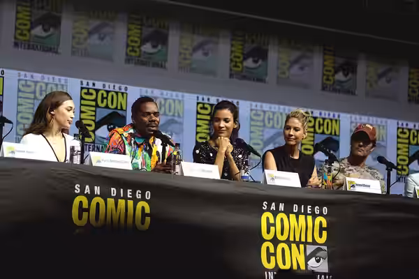 Alycia Debnam-Carey, Colman Domingo, Danay Garcia, Jenna Elfman and Garret Dillahunt speaking at the 2018 San Diego Comic Con International, for "Fear the Walki
