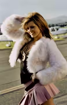 Holly Valance Airport (2006)