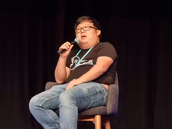 SungWon Cho (ProZD) presenting at SMASH 2023 in Sydney.