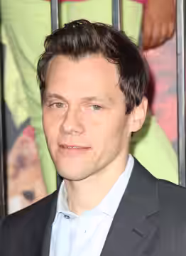 Will Gluck at ANNIE premiere (2014)